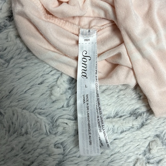 Soma Pink with white stripe sleep shirt size large - Picture 8 of 8